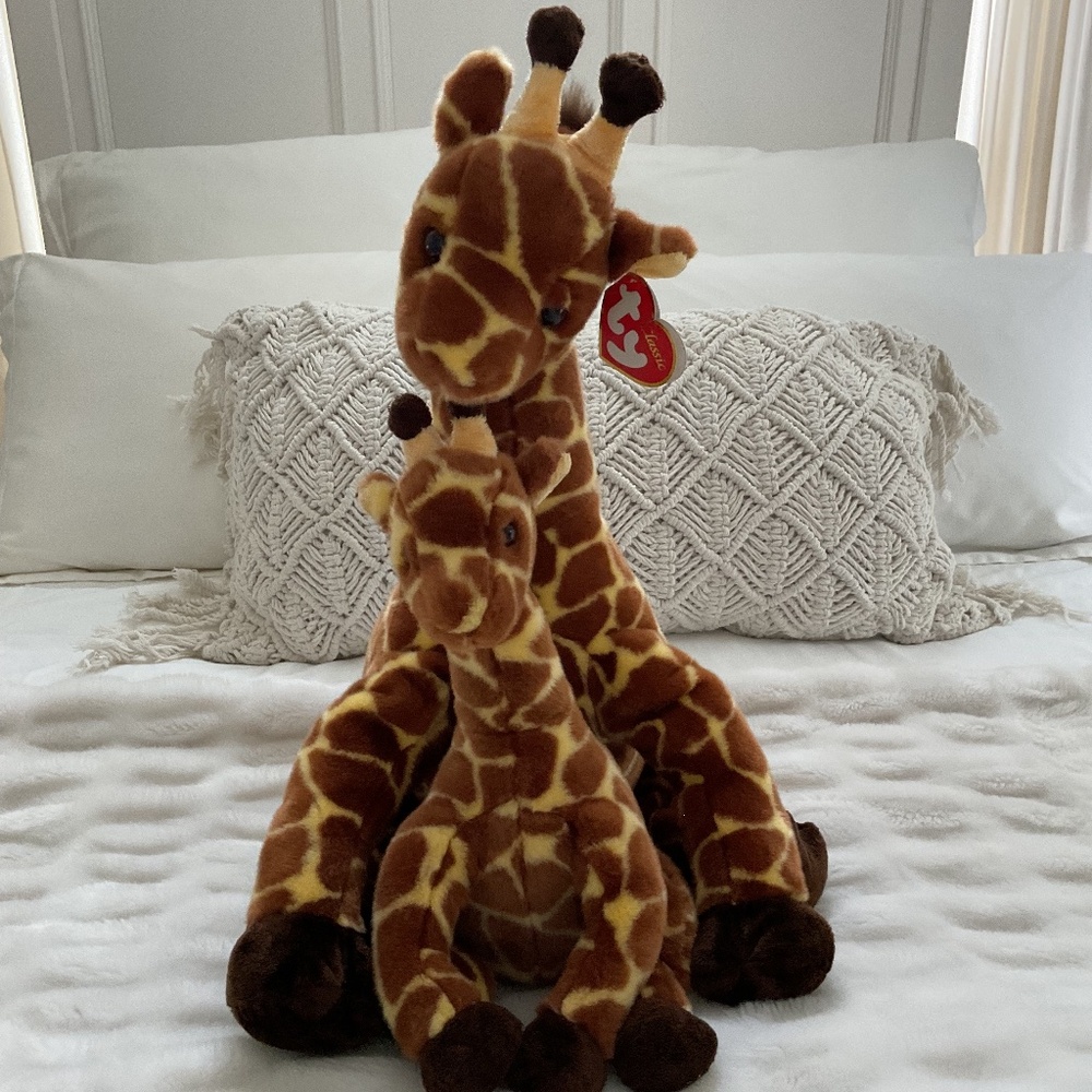 TY Giraffes